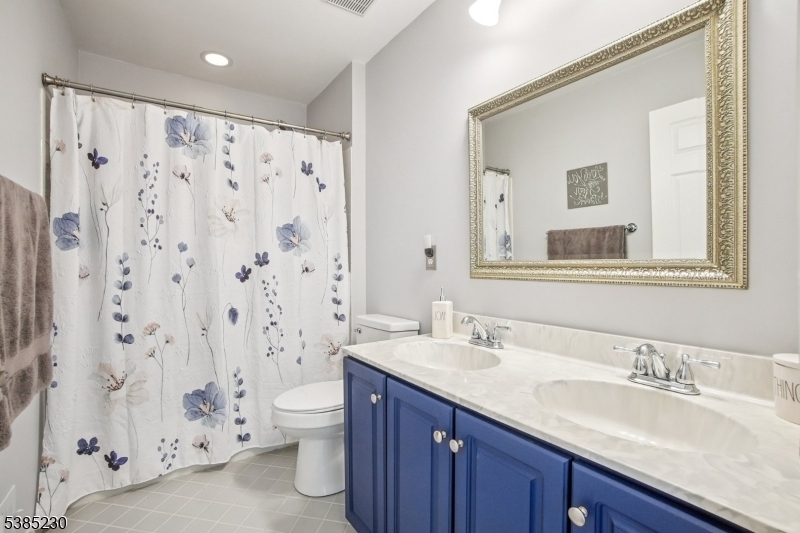 Hunterdon Chase - Residential