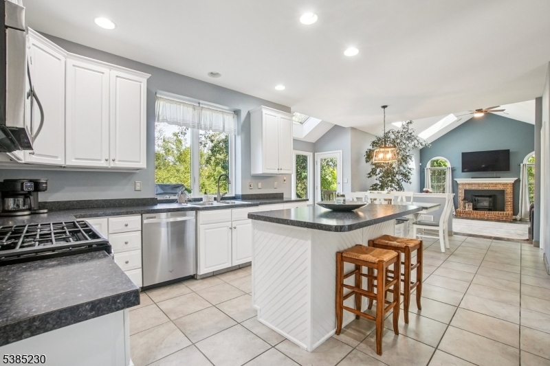 Hunterdon Chase - Residential