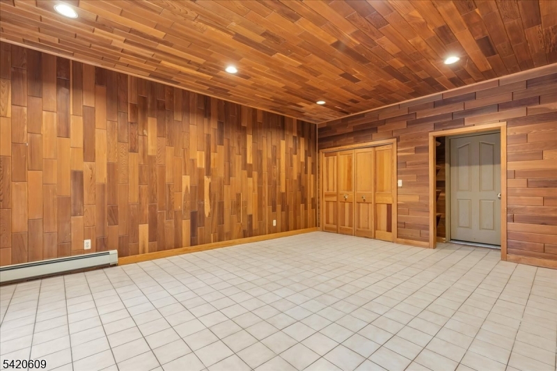 Teetertown Ravine - Residential