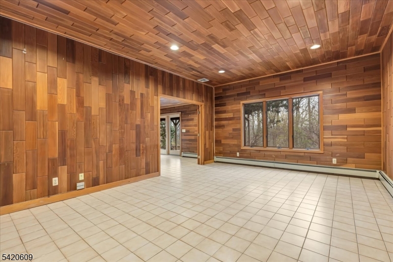 Teetertown Ravine - Residential