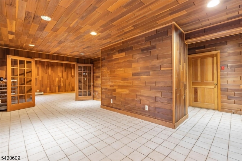 Teetertown Ravine - Residential