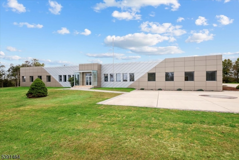 Branchburg Twp., New Jersey 08876, United States, ,Residential,Active,230038