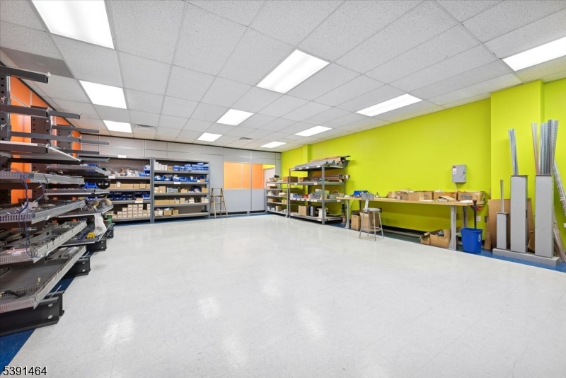 Branchburg Twp., New Jersey 08876, United States, ,Residential,Active,230038