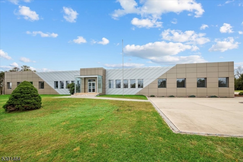 Branchburg Twp., New Jersey 08876, United States, ,Residential,Active,230038