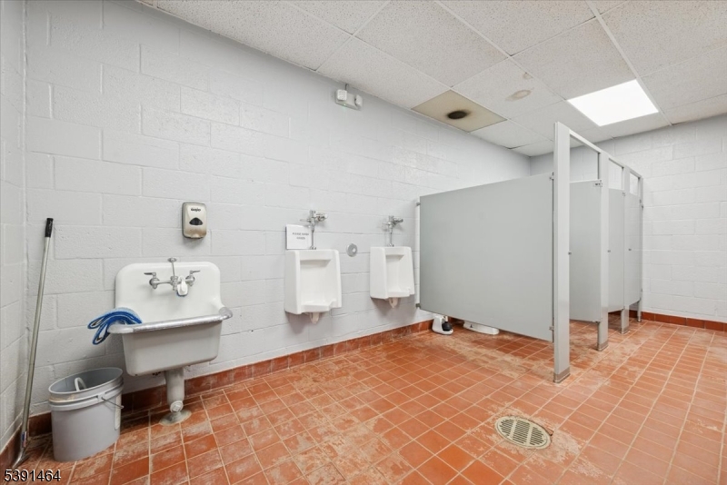 Branchburg Twp., New Jersey 08876, United States, ,Residential,Active,230038