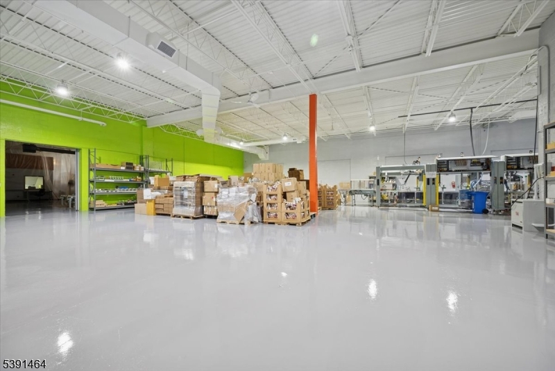 Branchburg Twp., New Jersey 08876, United States, ,Residential,Active,230038