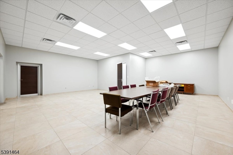 Branchburg Twp., New Jersey 08876, United States, ,Residential,Active,230038