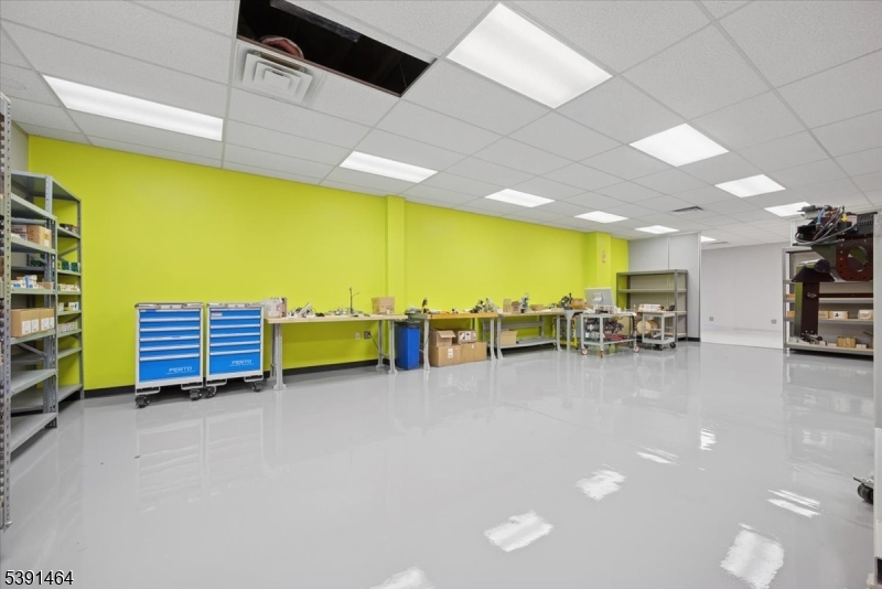 Branchburg Twp., New Jersey 08876, United States, ,Residential,Active,230038