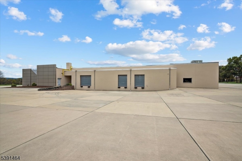 Branchburg Twp., New Jersey 08876, United States, ,Residential,Active,230038