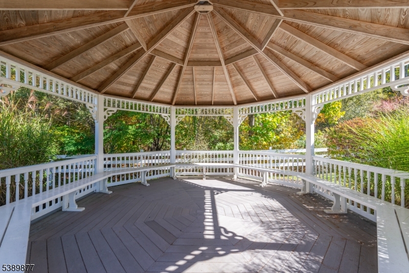 Morris Chase - Residential Lease