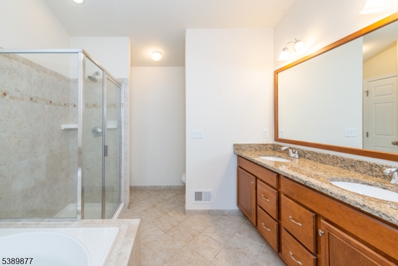 Morris Chase - Residential Lease