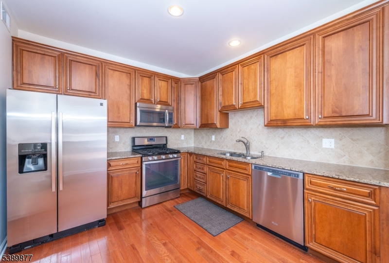 Morris Chase - Residential Lease