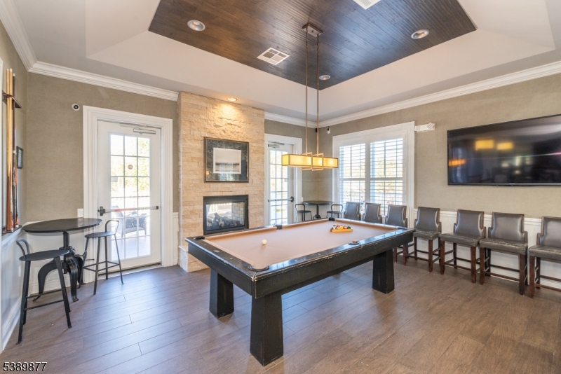 Morris Chase - Residential Lease