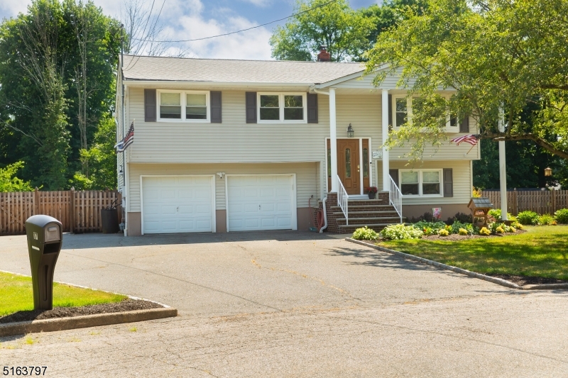 Ledgewood - Residential