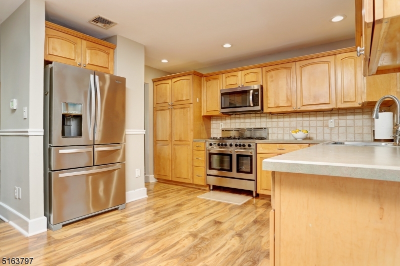 Ledgewood - Residential