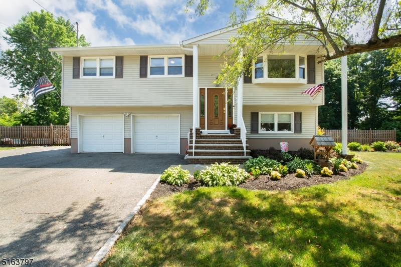 Ledgewood - Residential