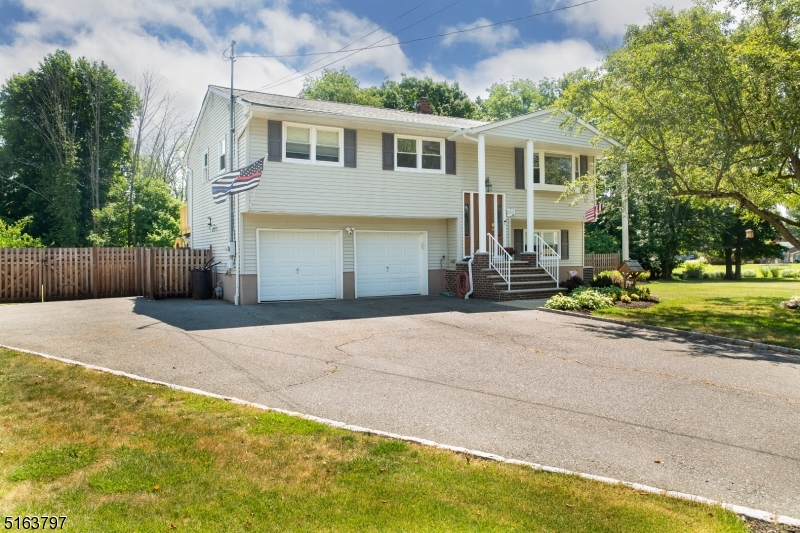 Ledgewood - Residential