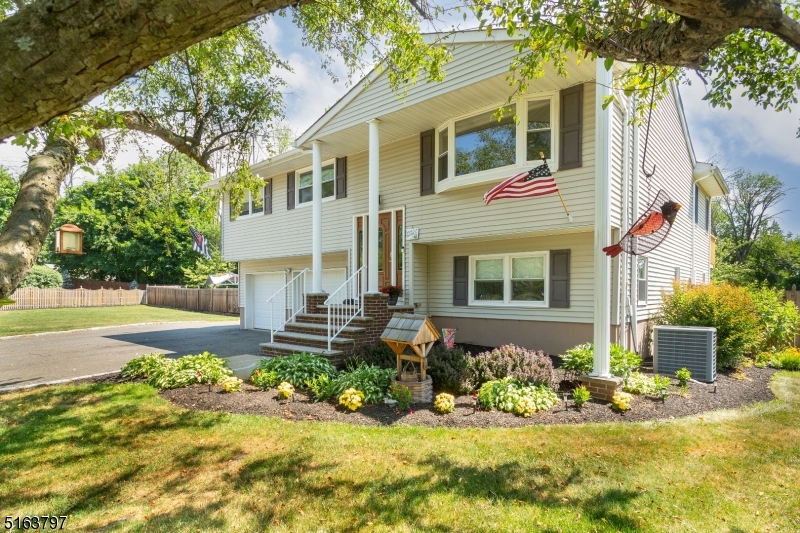 Ledgewood - Residential