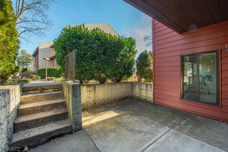 SLEEPY HOLLOW - Residential