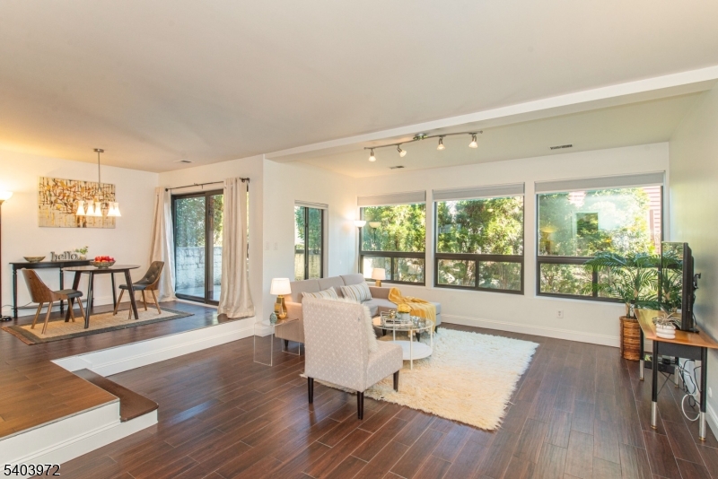 SLEEPY HOLLOW - Residential