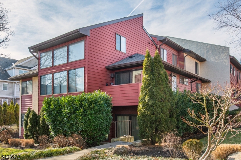 SLEEPY HOLLOW - Residential