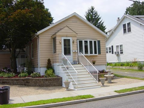 MLS: 3964673