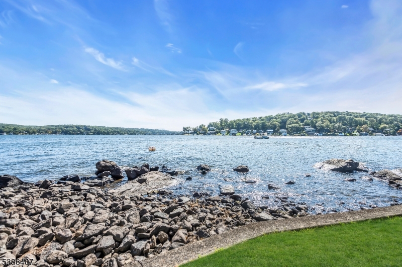 Elba Point - Residential