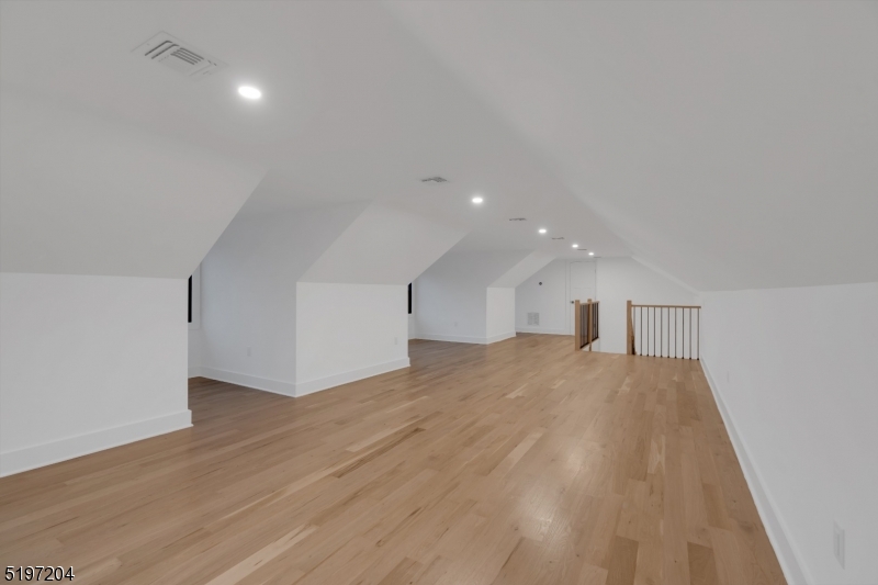 Upper Washington - Residential