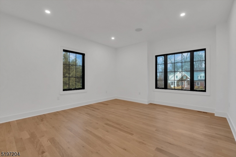 Upper Washington - Residential