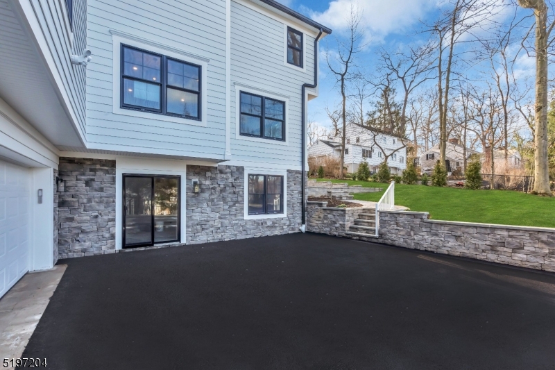 Upper Washington - Residential