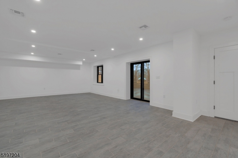 Upper Washington - Residential