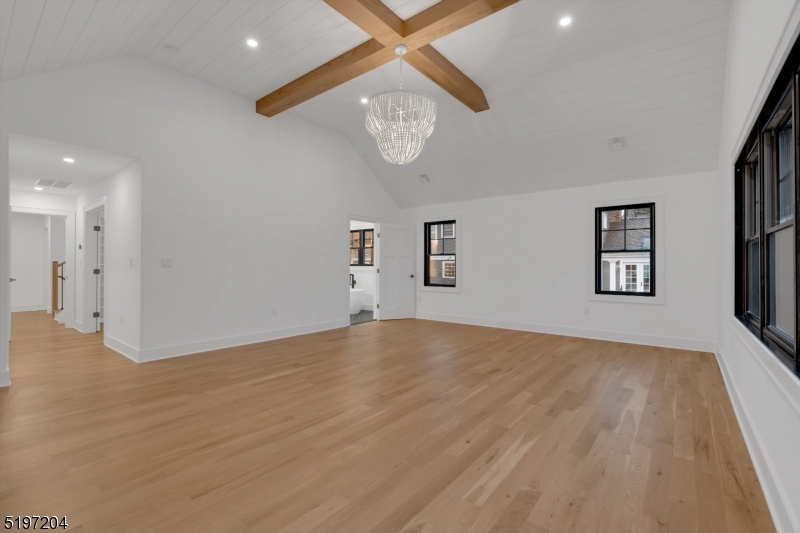 Upper Washington - Residential