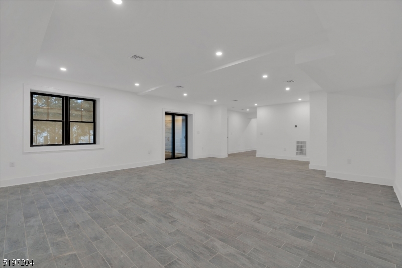 Upper Washington - Residential