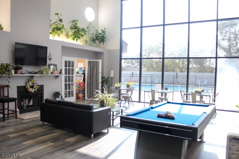 Mountain Club - Residential Lease