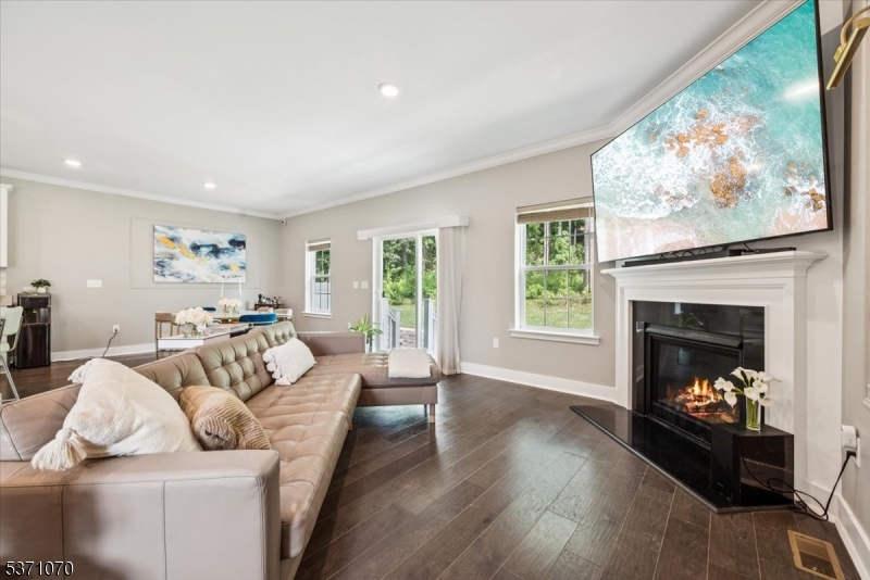 COLLECTION AT MORRIS PLAINS - Residential