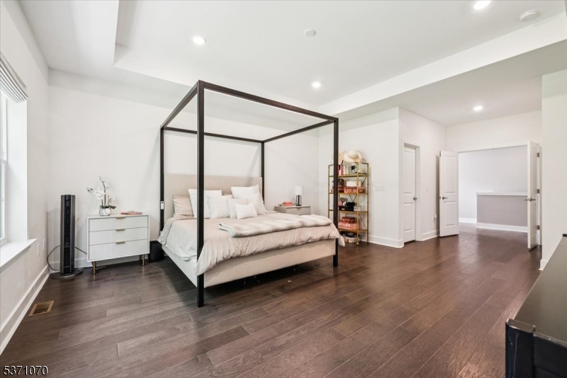 COLLECTION AT MORRIS PLAINS - Residential