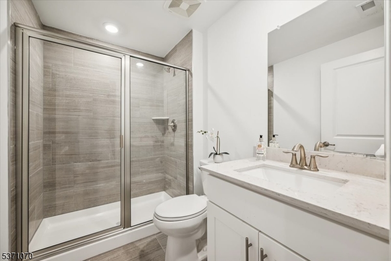 COLLECTION AT MORRIS PLAINS - Residential