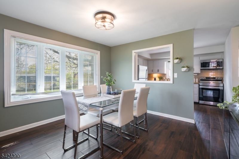 Summit Executive House - Residential