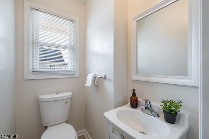 Summit Executive House - Residential