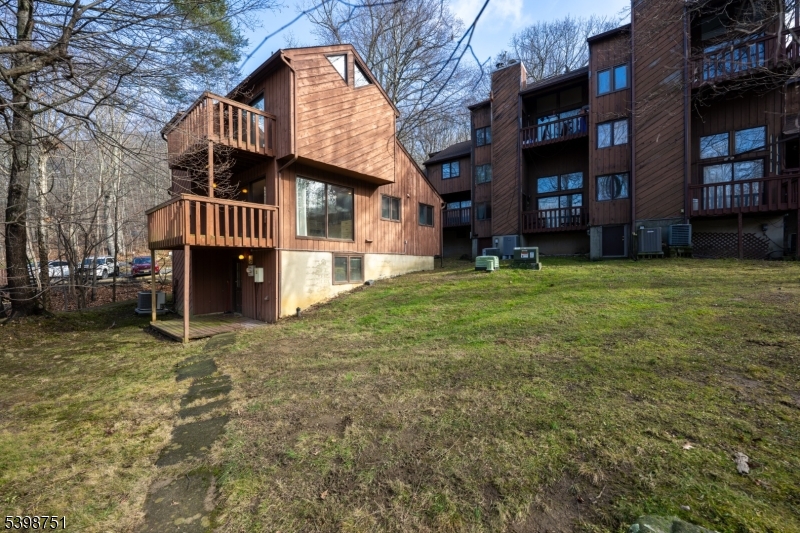 Hidden V - Residential