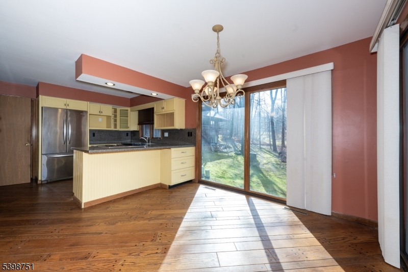 Hidden V - Residential