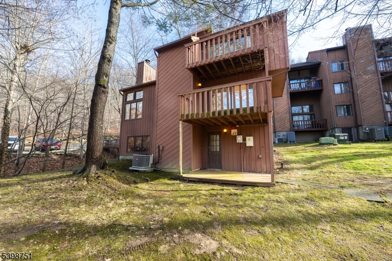 Hidden V - Residential