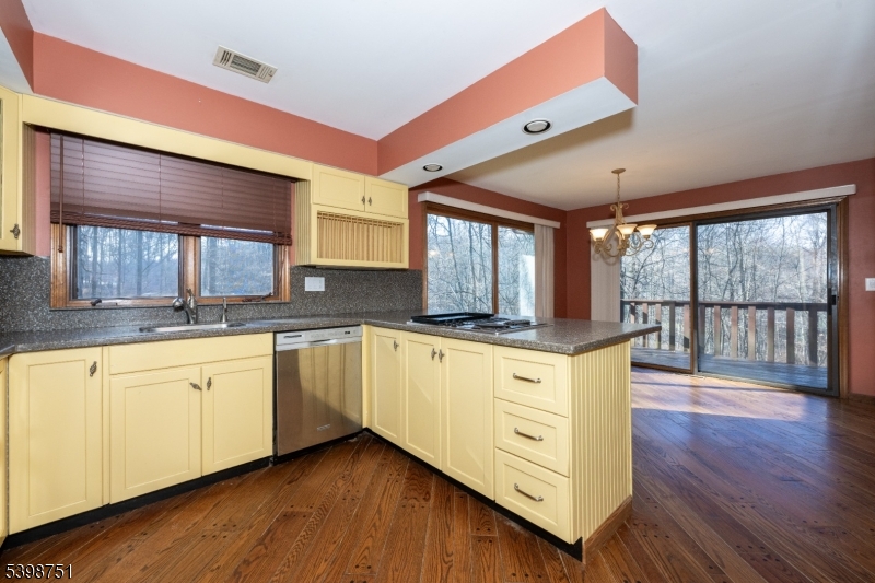 Hidden V - Residential