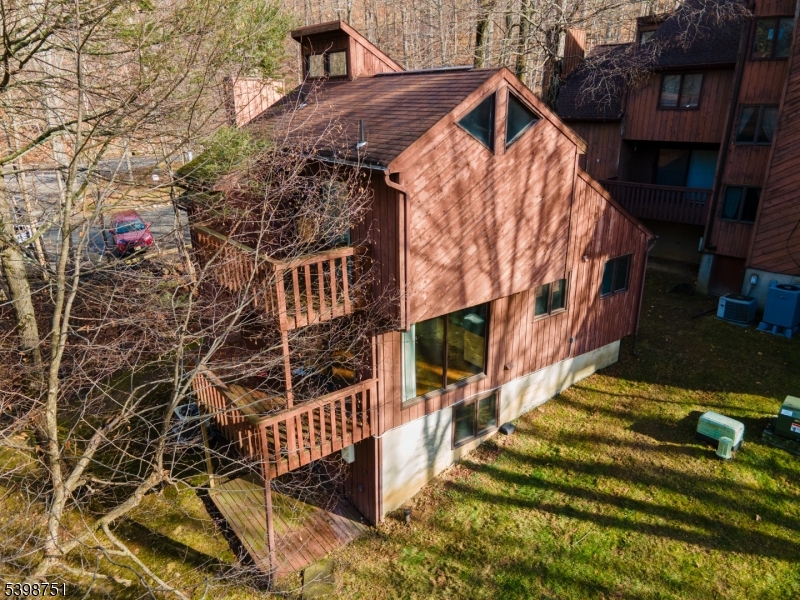 Hidden V - Residential