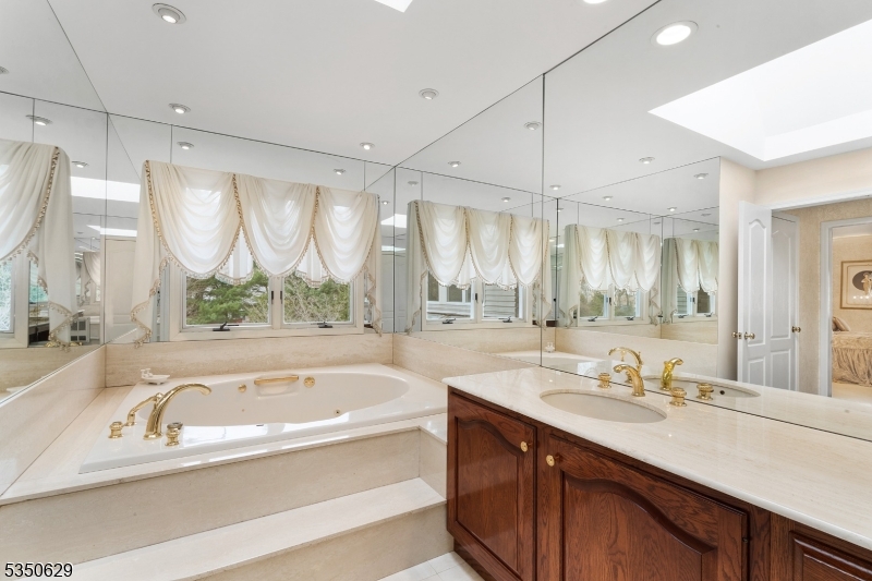 Mendham East Side - Residential