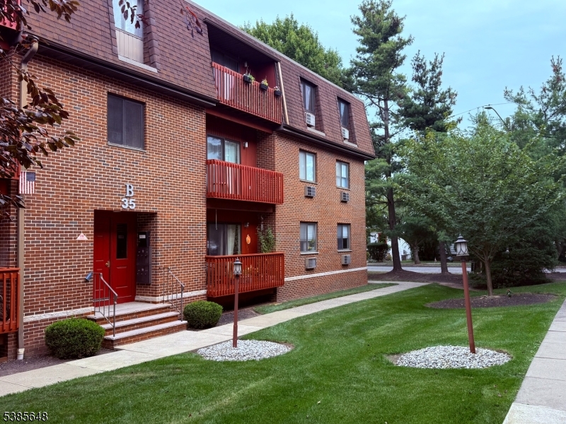 BELLEVILLE - Residential