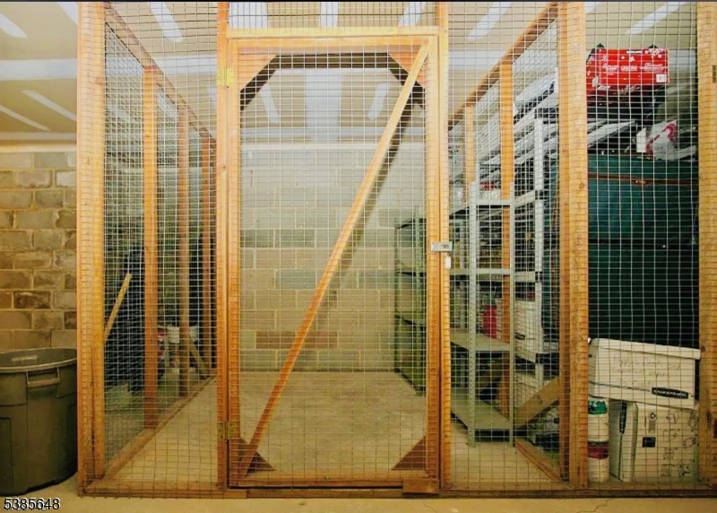 BELLEVILLE - Residential