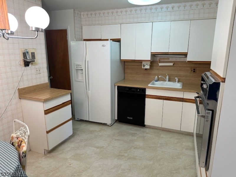 23 N Lake Shore Dr
