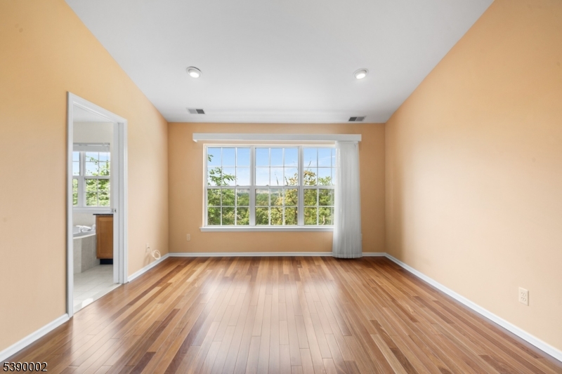 Summit Falls - Residential