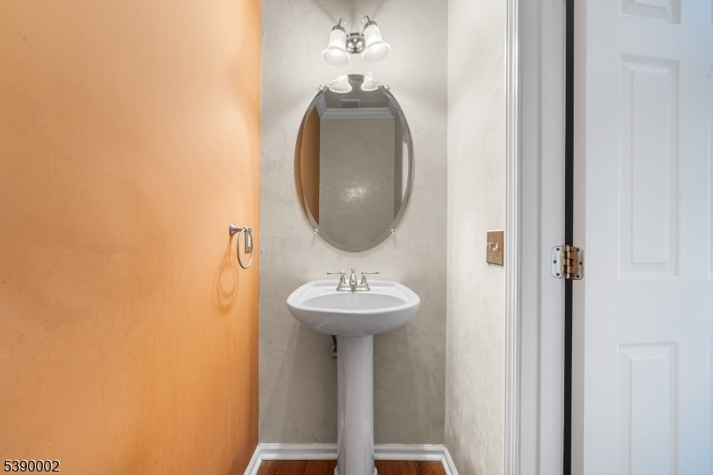 Summit Falls - Residential